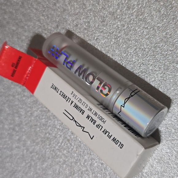 🌟🧚♀️ROUGE AWAKENING Mac DISCONTINUED Glow Play Lip Balm NWT - Picture 5 of 6